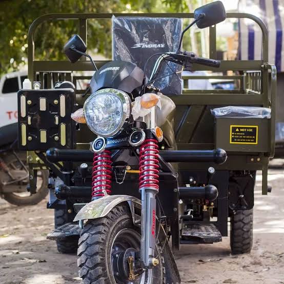 SINORAY BAJAJI Cc 200