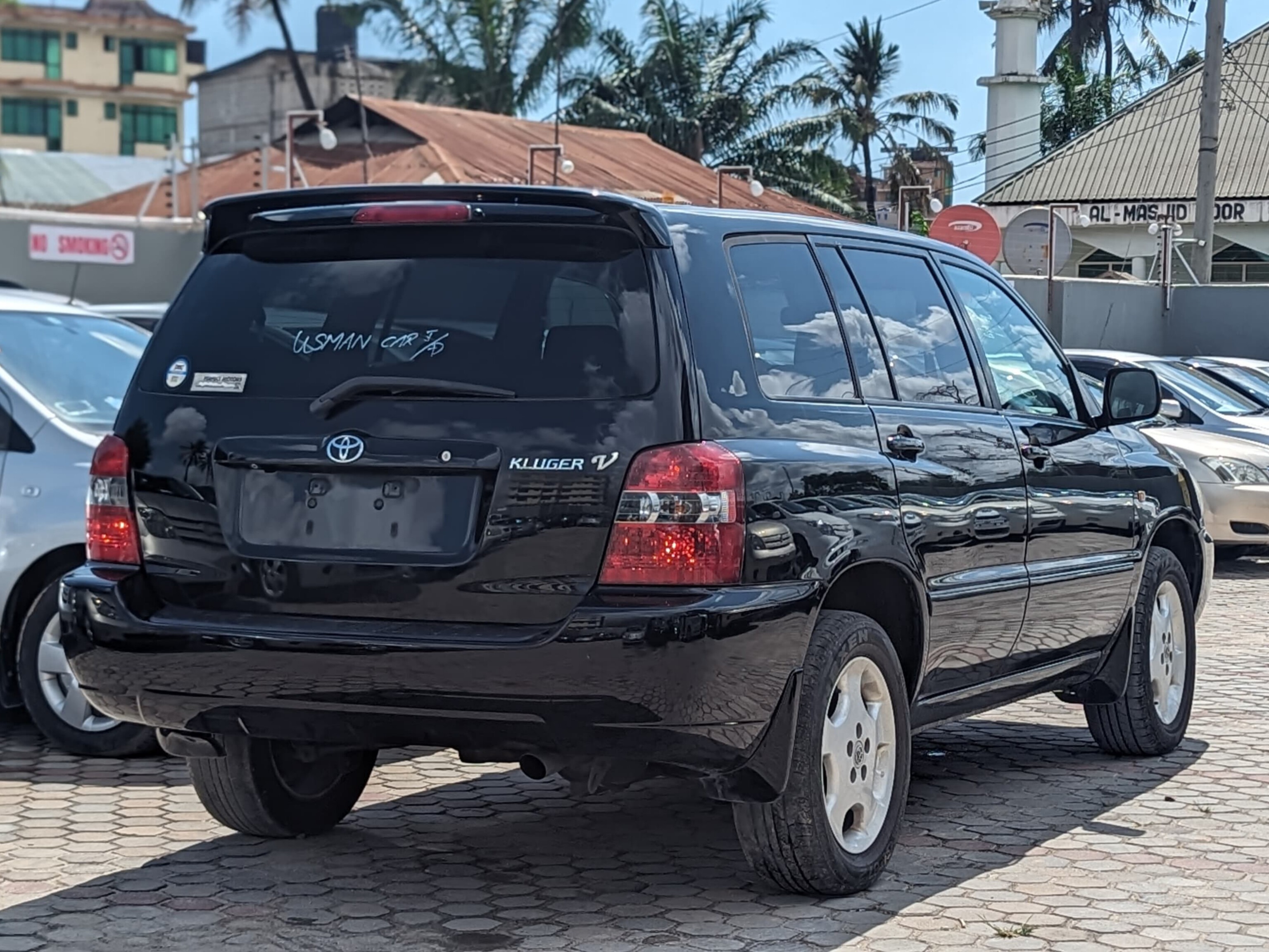 TOYOTA KLUGER (Highlander)