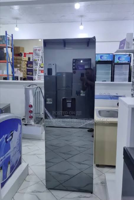 Hisense Fridge H415BMI WD - 305 Lita (Kioo