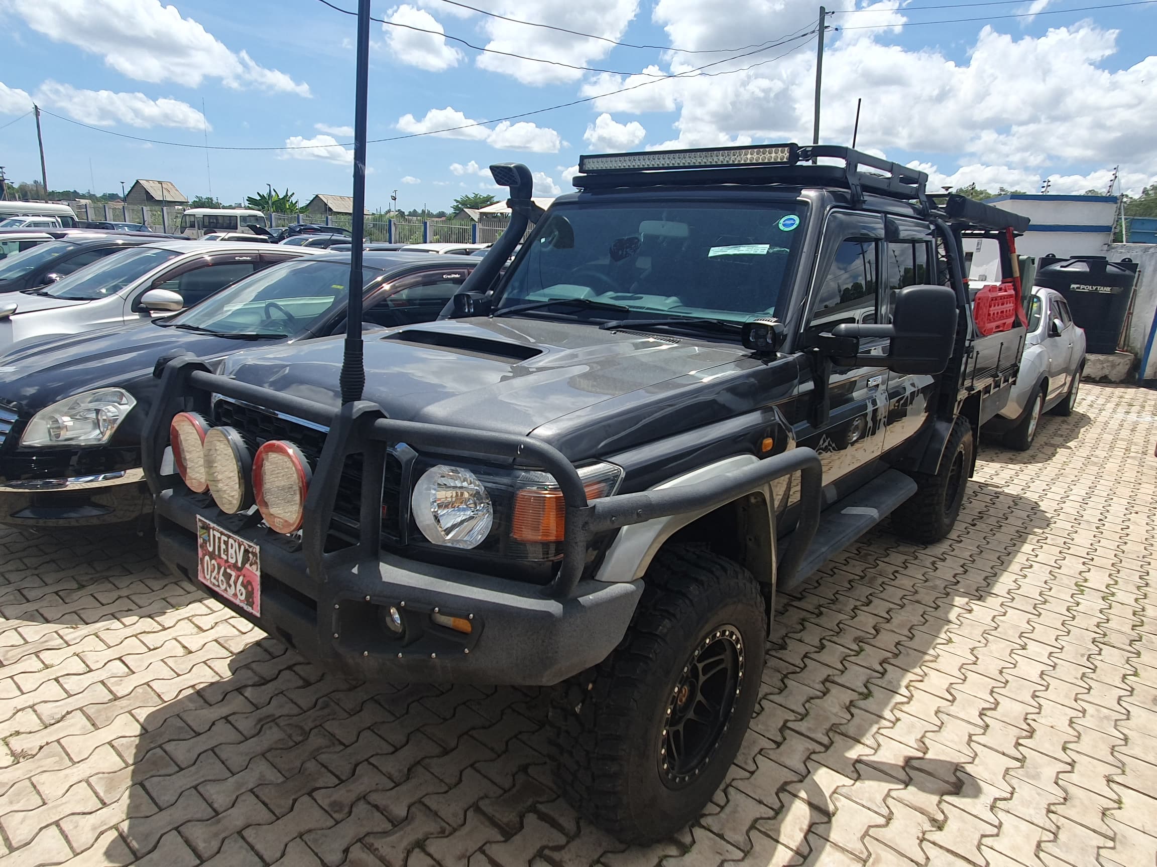 TOYOTA LANDCRUISER