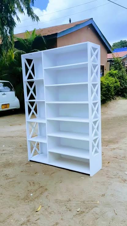 KABATI LA VIATU NA MIKOBA