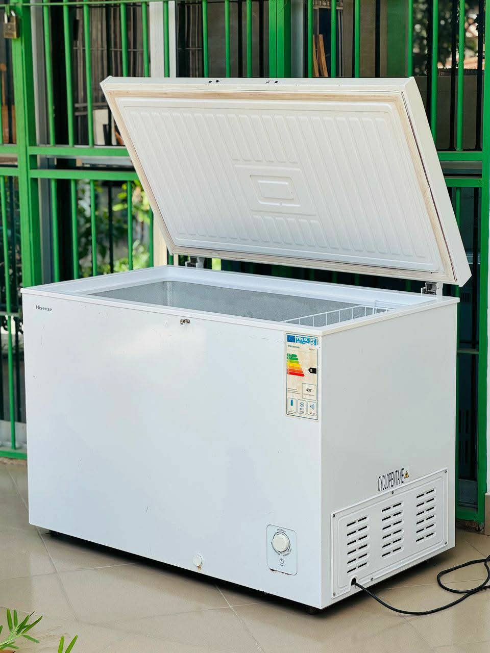 Hisense freezer H390CF 310Litres